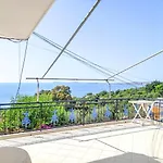 Sea View *