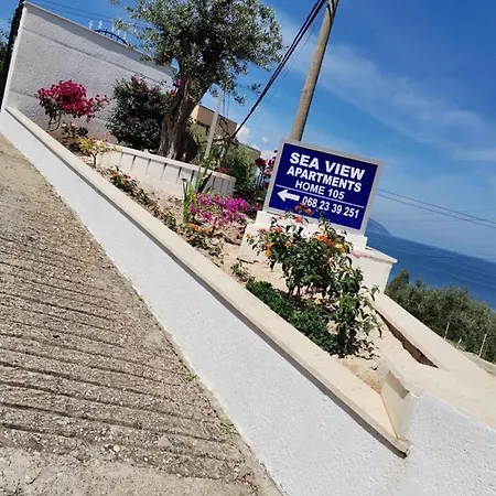 Sea View Apartment *